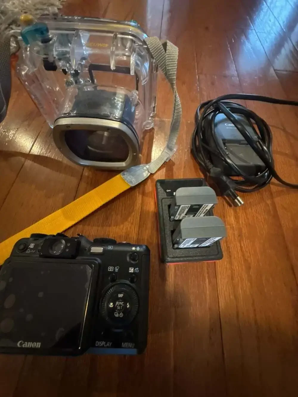 Canon PowerShot G7 Digital Camera with WP-DC11 Waterproof Case and Accessories